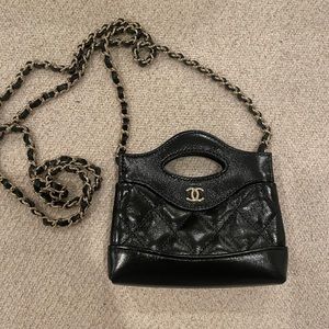 Chanel clutch on chain - new with receipt